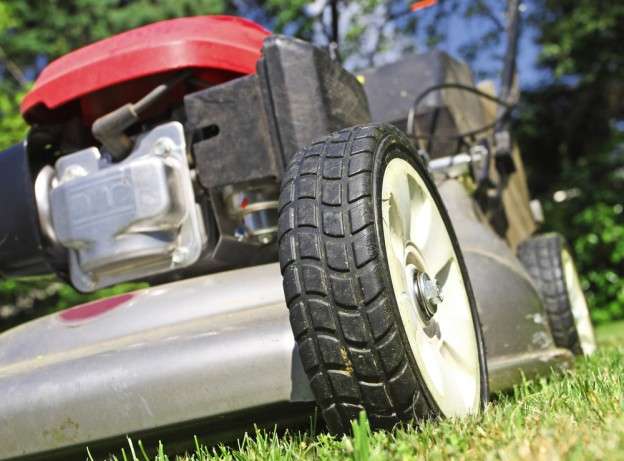 Why You Should Sharpen Your Lawn Tools
